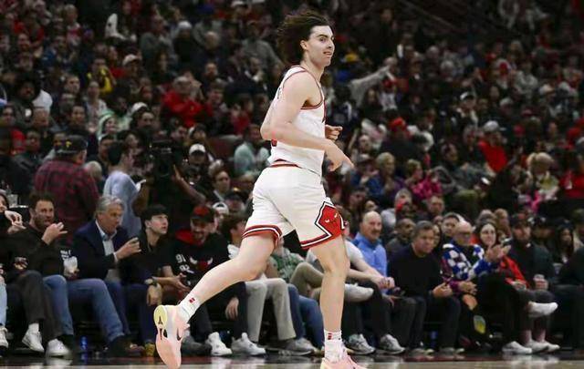 Kaiyun中国官网包含芝加哥公牛窗口期更衣室发声，志在全明星赛名次提升，球迷炸锅，高层口径保持一致的词条