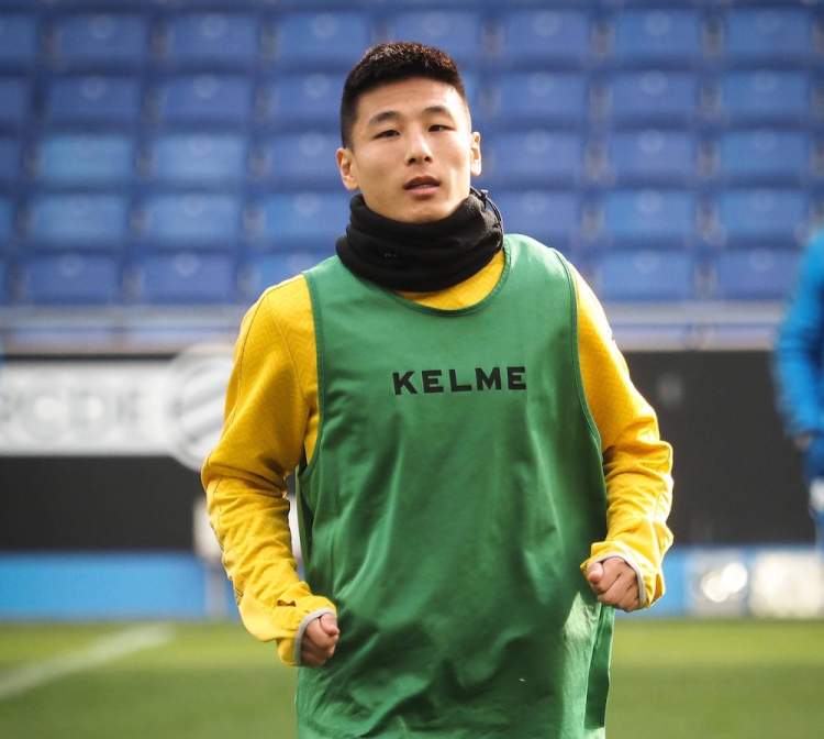 关于赛后华盛顿奇才调整名单以备西甲；调整名单环节打磨；更衣室稳定；团队化学反应显著的信息